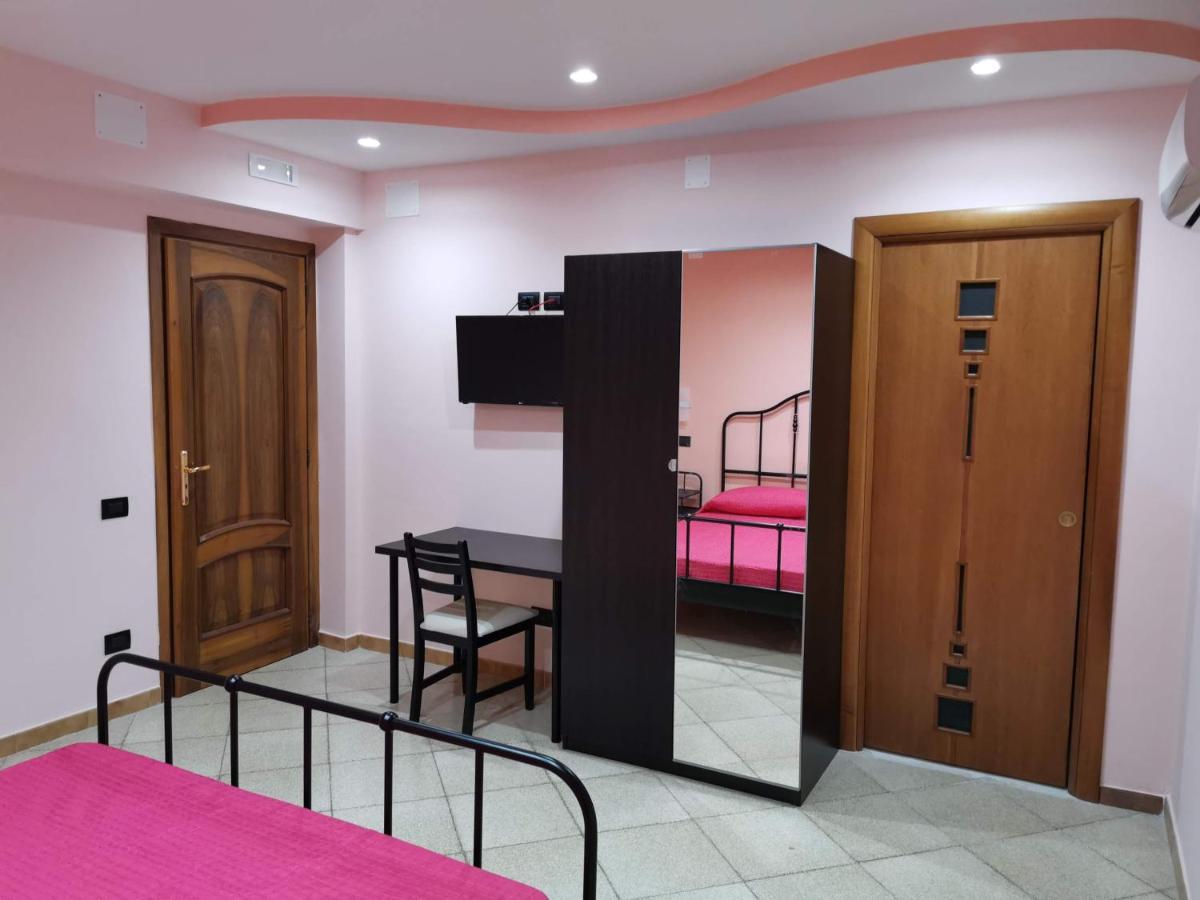 Bed And Breakfast Picentia 19 Pontecagnano Exterior photo